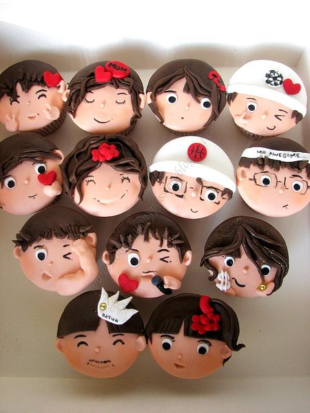 cupcake faces - original ohoto
